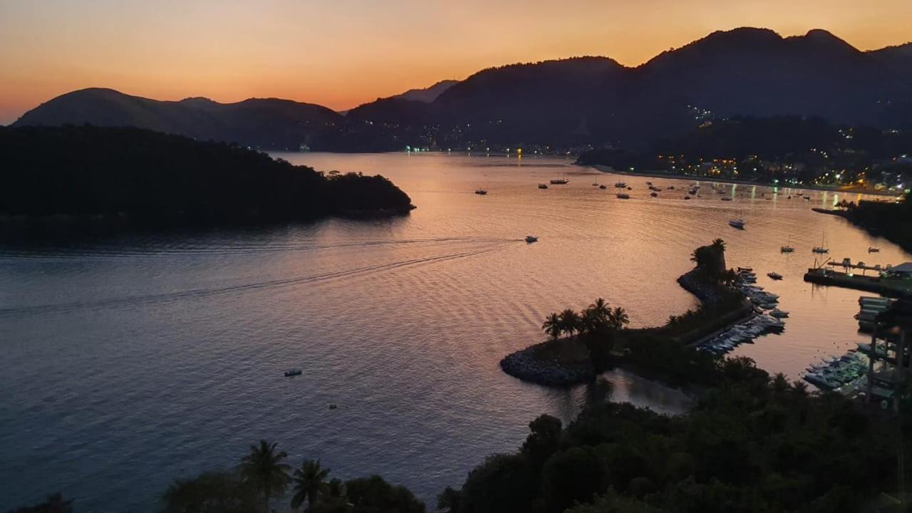 Porto Real Resort Duas Suites Vista Mar Em Frente Ao Clube Mangaratiba Bagian luar foto
